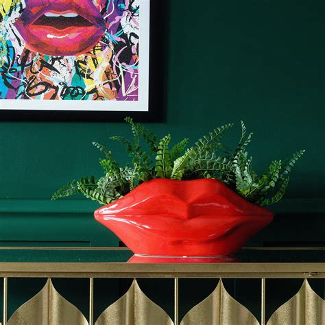 Red Luscious Lips Planter Large Audenza