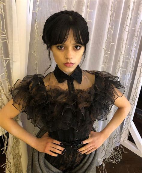 Pin De SJ Em Jenna Ortega Em 2022 Wandinha Wandinha Addams