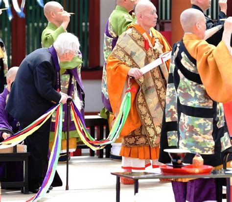 【写真】奈良・薬師寺東塔で落慶法要 釈迦八相像の「開眼の儀」に作者・中村晋也さん参加 2 鹿児島のニュース 南日本新聞