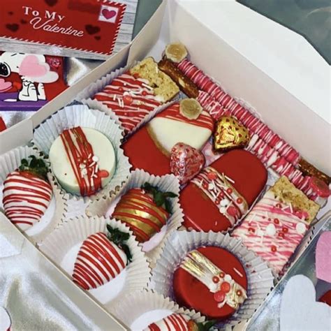 Valentines Treat Box Sweet Treats Homemade Cakes Valentine Treats