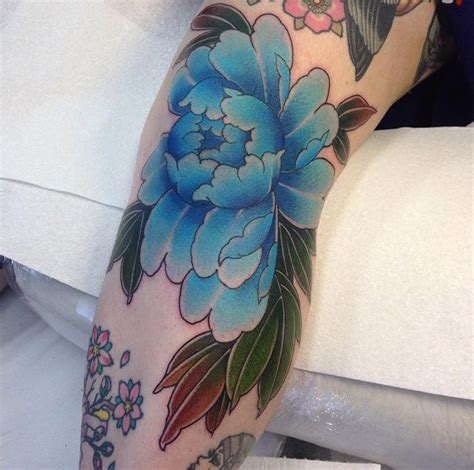 Blue Peony Flower Leg Piece