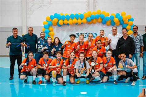 Faxinal Dos Guedes Bicampe Do Futsal Feminino Pelos Jogos Da Amai