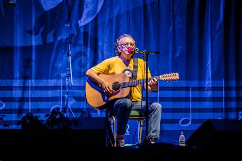 A murit Marius Bațu O altă o legendă a muzicii folk din România a