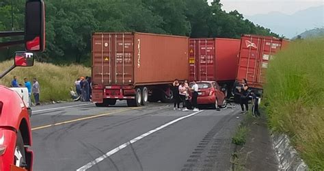 Terrible Carambola En La Autopista Siglo Xxi Michoacán Reportan 6