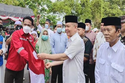 Sambut Kemerdekaan Ri Pemkab Kapuas Bagikan 5 Ribu Bendera Merah Putih