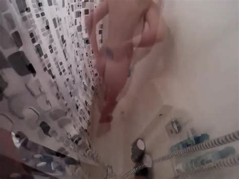 Homemade Sex Video Of Wife And Hubby Fucks In The Shower
