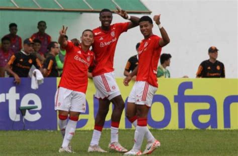 Velo Clube x Internacional onde assistir e escalações