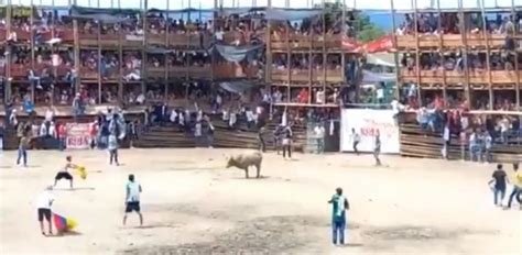 Al Menos 4 Muertos Por El Desplome De Un Palco En Una Plaza De Toros En