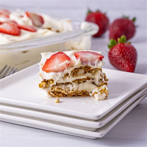 Strawberry Graham Cracker Icebox Cake Feeding Your Fam