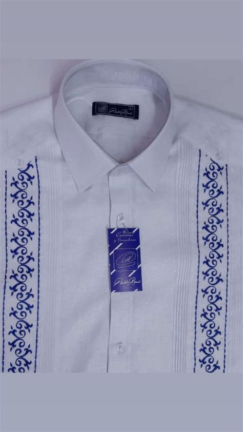 Guayabera Lino Bordada Y Alforzada Con Cenefa Superior Camisas