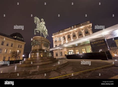 Albertina museum in Vienna Stock Photo - Alamy