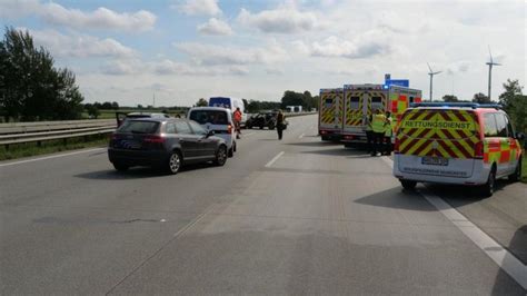 A7 bei Neumünster Nord nach Unfall Richtung Hamburg voll gesperrt SHZ