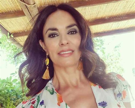 Maria Grazia Cucinotta Su Instagram La Foto Della Figlia