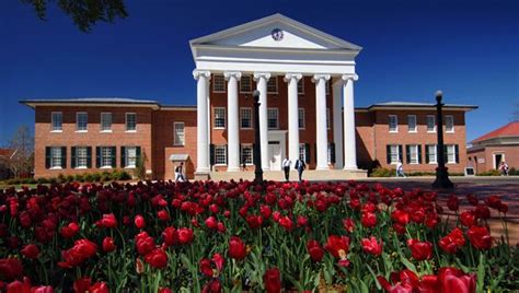 The Lyceum Ole Miss Campus Ole Miss Football University Of Mississippi