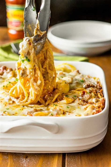 Baked Spaghetti Casserole - Homemade Hooplah