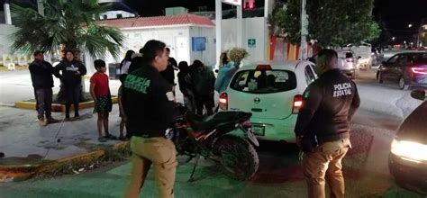 Motociclista se pasa el alto y arrolla a menor de 14 años en San Pedro