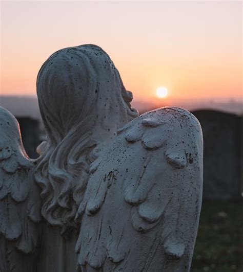 2,000+ Best Cemetery Photos · 100% Free Download · Pexels Stock Photos