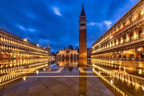 Piazza San Marco, St Mark's Basilica, Houses, Church, Italy, Night ...