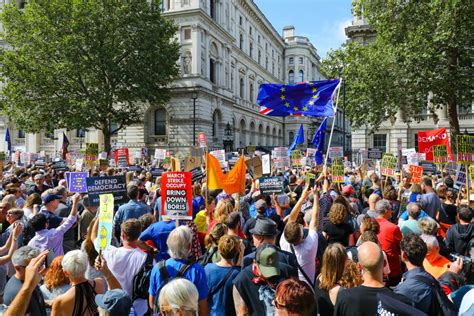 Thousands In Uk Protest Against Boris Johnsons Move To Suspend