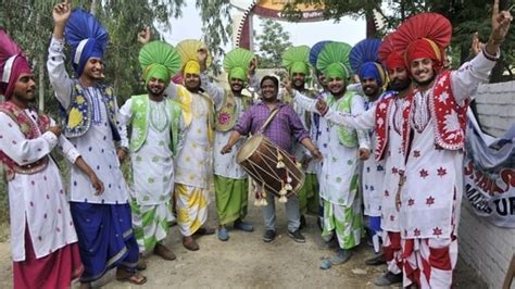 Bhangra dance: A captivating Punjabi folk tradition that's winning hearts across the globe ...