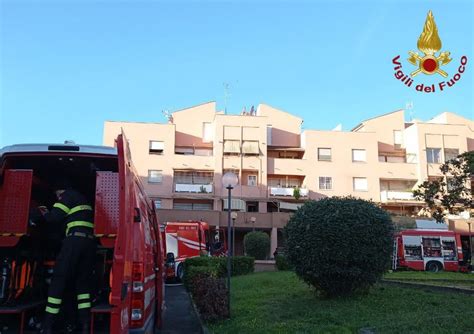 Incendio Nell Ospedale Santo Spirito A Fuoco Una Stanza Dell