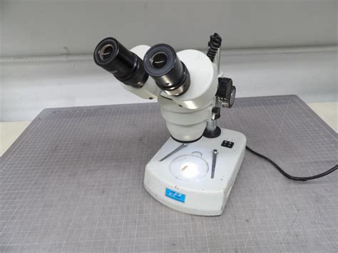 Cole Parmer Microscope 420