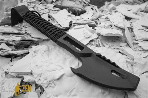 The MOE Demolition Tool From Schrade Reviewed Gunsandzen