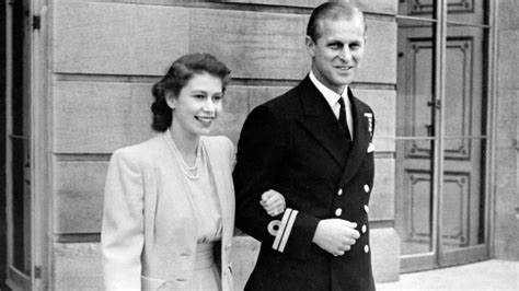 Queen Elizabeth And Prince Philips First Meeting Womans World