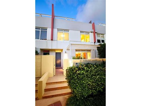 beach street port melbourne vic  realestatecomau