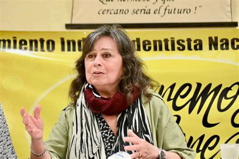 Laura Restrepo Habla Sobre Gaza Global Durante Un Congreso De