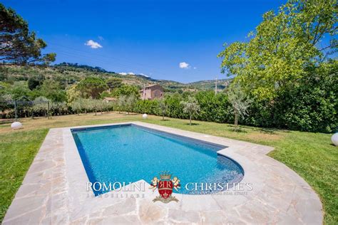 CASALE RISTRUTTURATO CON PISCINA IN VENDITA A CORTONA TOSCANA