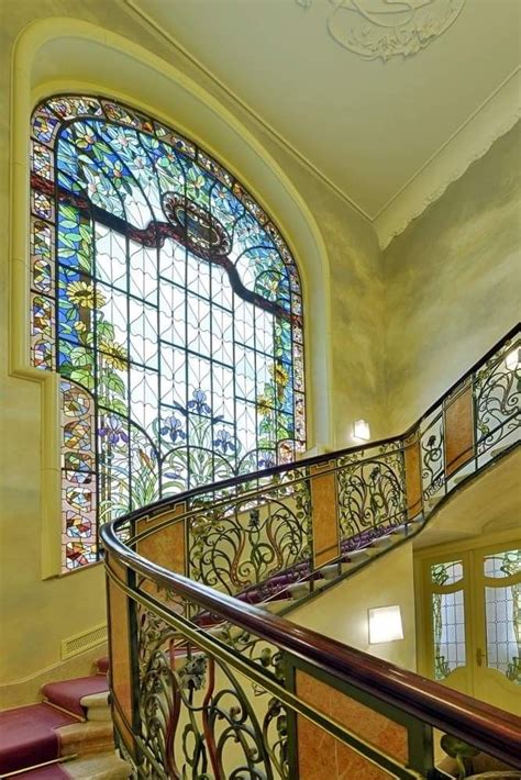 Pin by Katrien Schollaert on ᗩᖇ丅 ⁿᵒᵘᵛᵉᵃᵘ Art nouveau Timber frame