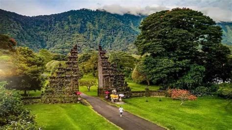 West Instagram Tour Handara Gate Adventour Bali