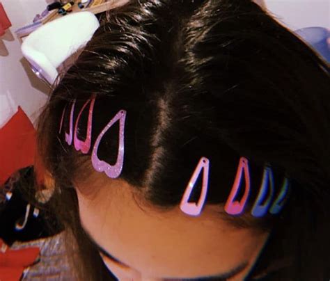 𝔍𝔲𝔩𝔦𝔞𝔫𝔞 ℜ𝔬𝔡𝔯í𝔤𝔲𝔢𝔷💟 Hair Clips Aesthetic Hair Clips 90s Aesthetic Hair