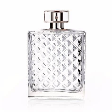 Eau De Parfum Para Hombres En Una Hermosa Botella De Vidrio