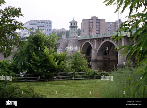 Merrimack River Bridge Hi Res Stock Photography And Images Alamy