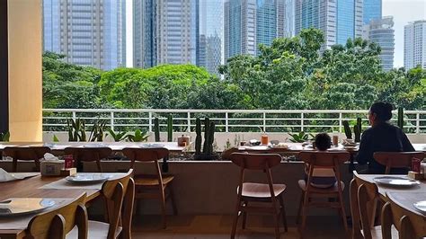 Sentosa Senayan: Sensasi Kuliner dan Nongkrong Asyik di Rooftop ...