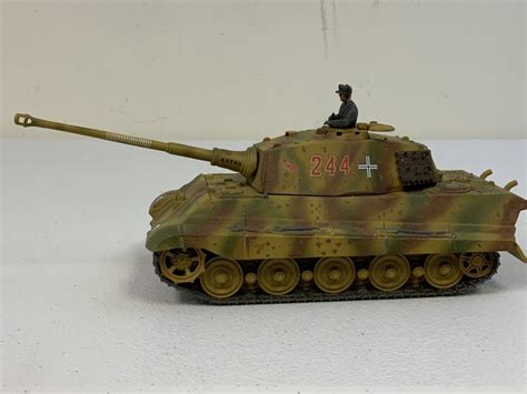 WWII GERMAN TANK KING TIGER IN LATE WAR CAMMO PAINT METAL MODEL CUSTOM ...