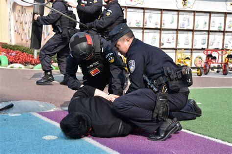 筑牢校园安全防线 警校联动开展反恐防暴演练活动法治四川四川法治报