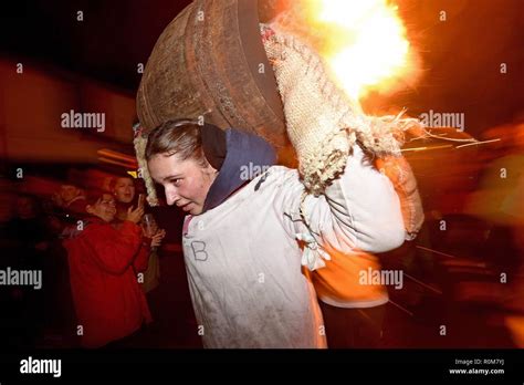 Burning Tar Barrels Stock Photos & Burning Tar Barrels Stock Images - Alamy