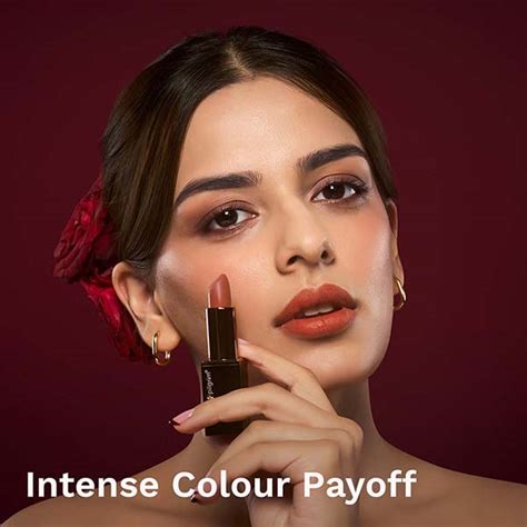 Buy Pilgrim Bullet Lipstick Nude Mystery 4 2 G Online At Discount Price Netmeds