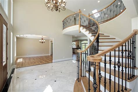 Luxurious Grand Foyers For Your Elegant Home