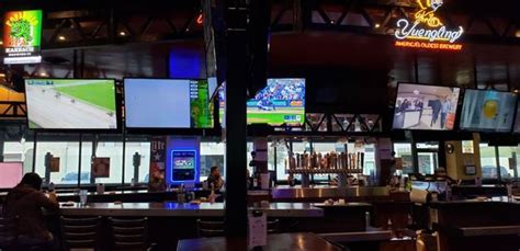 WILD PITCH SPORTS BAR & GRILL - Updated January 2025 - 78 Photos & 68 ...