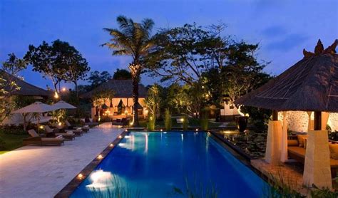 5 Bedroom Beachfront Luxury Villa in Canggu, Bali - VillaGetaways