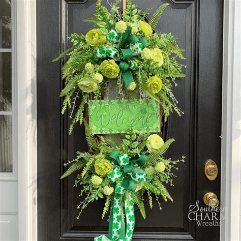 How To Make A St Patricks Day Wreath For Your Front Door Southern