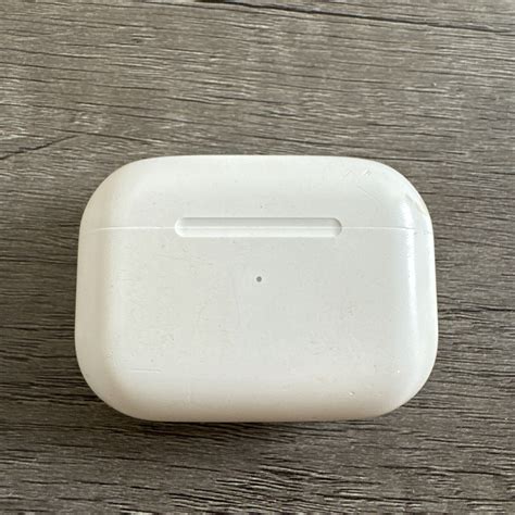 Apple AirPods Pro 1st Generation Model A2190 Magsafe Wireless Charging
