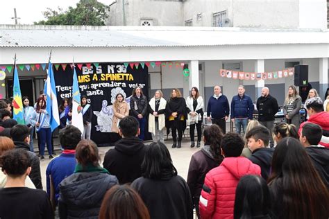 FERNANDO GRAY PARTICIPÓ DEL ACTO DE IMPOSICIÓN DE NOMBRE DE LA ESCUELA