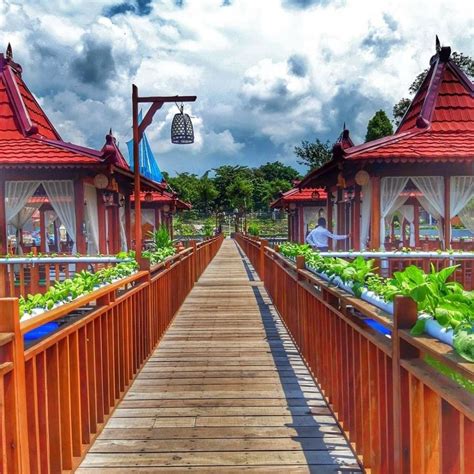 Floating Resto Sleman Jogja