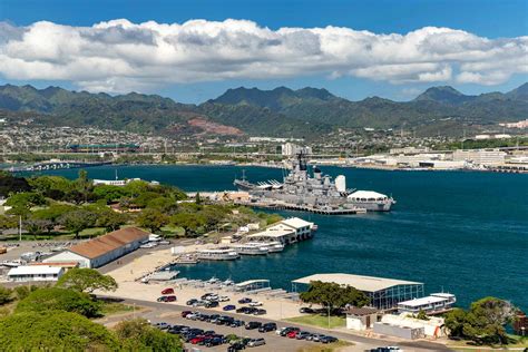 Historic Pearl Harbor Deluxe Tour | Oahu Tours & Activities