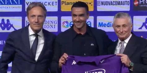 Alla Fiorentina Serve Un Centravanti Commisso Resta Benvenuto Palladino